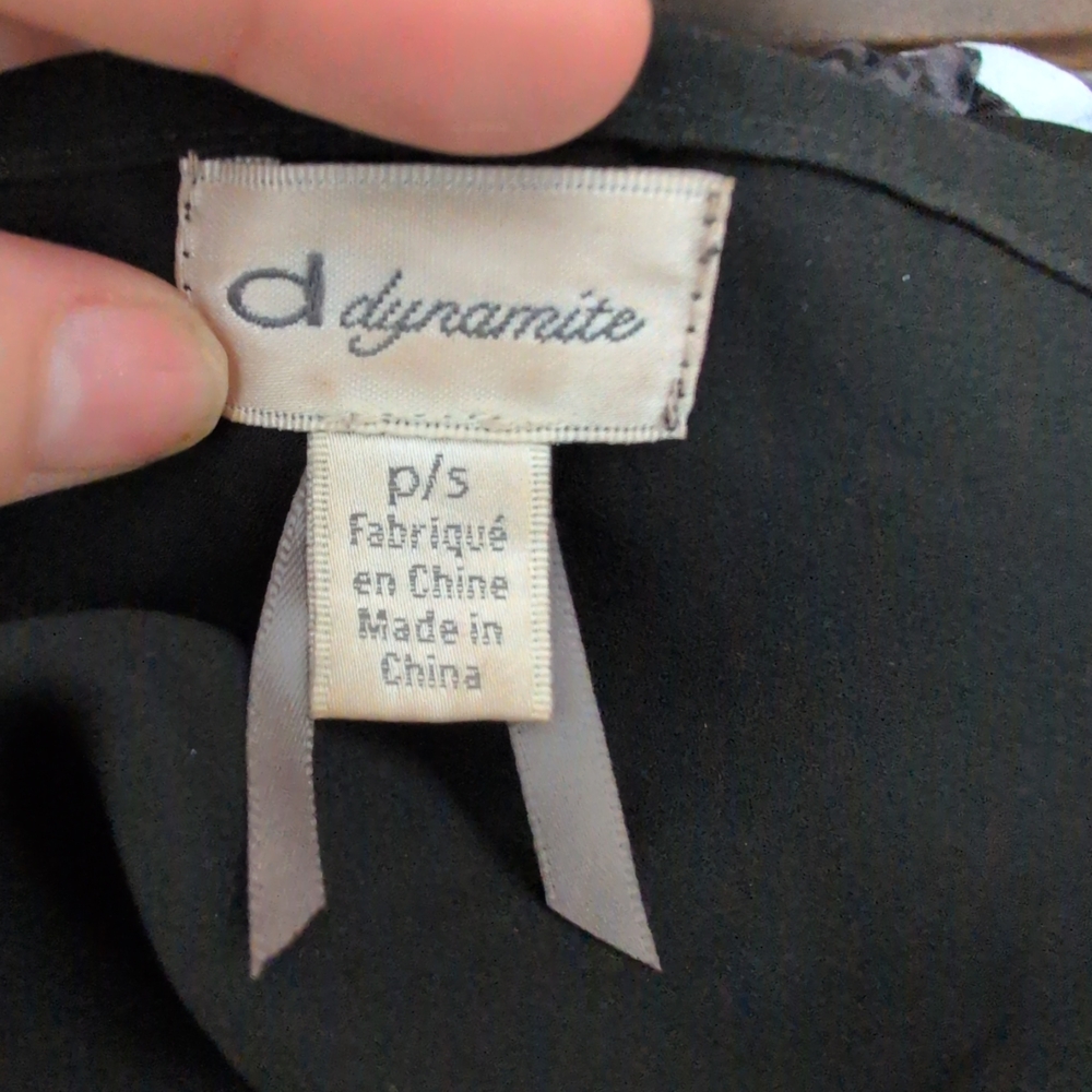Dynamite Elegant Black Blouse - Picture 7 of 8